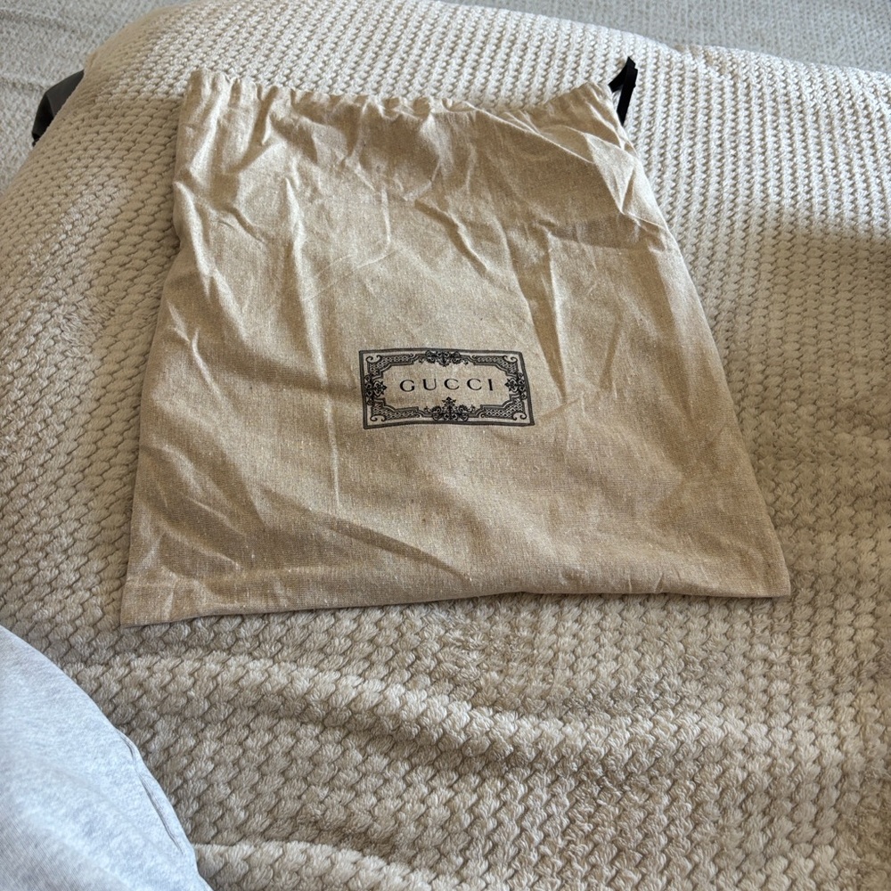 Gucci Beige and Green Shoulder Bag - Picture 5 of 8